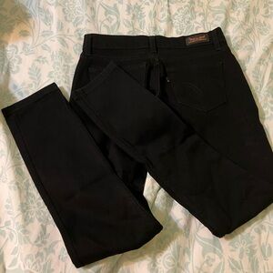 Levis Black Skinny Jeans